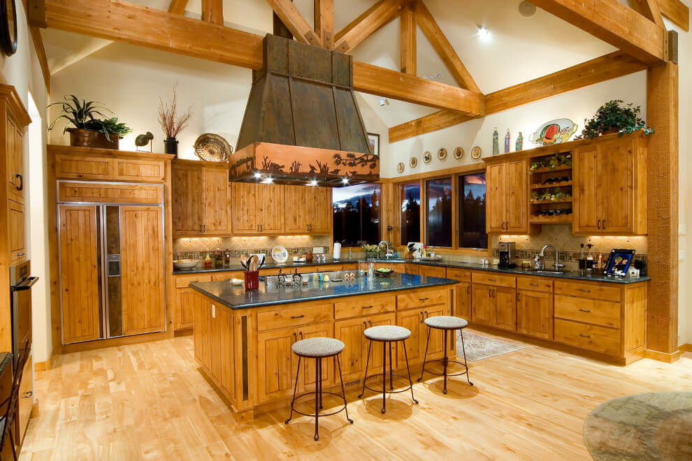 Bright, spacious and welcoming kitchen