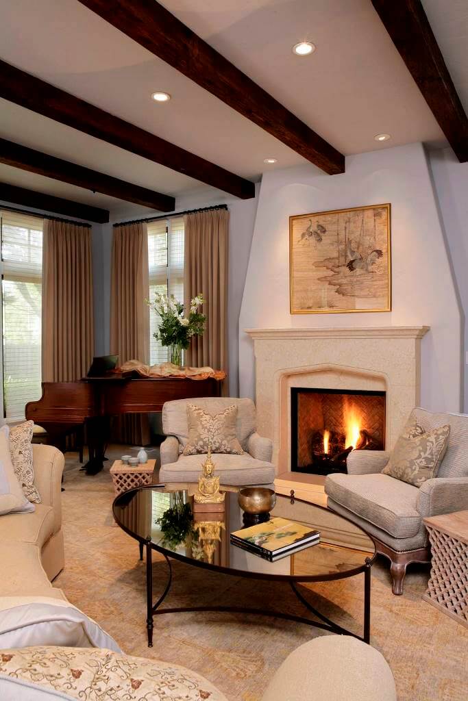 Elegant and warm traditional decor