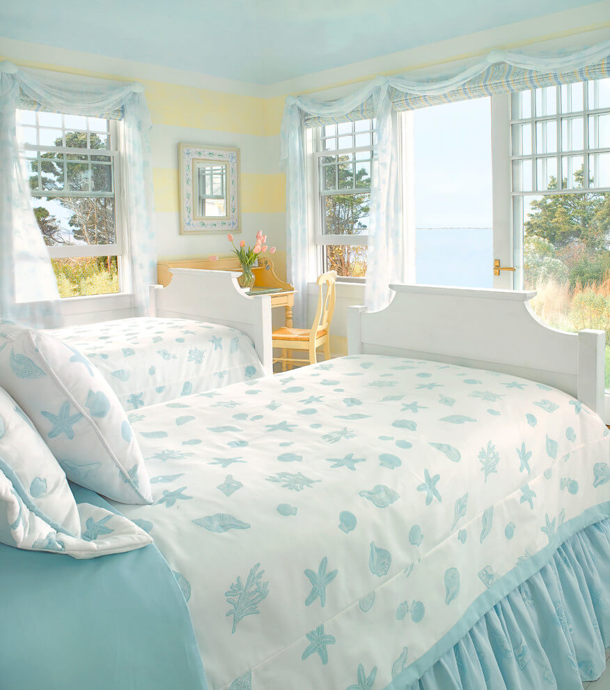 Beach colors cottage bedroom