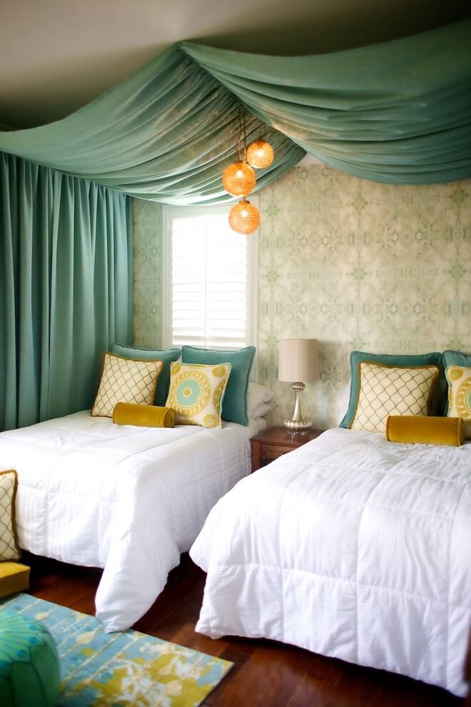 Green Canopy Twin Bedroom Design