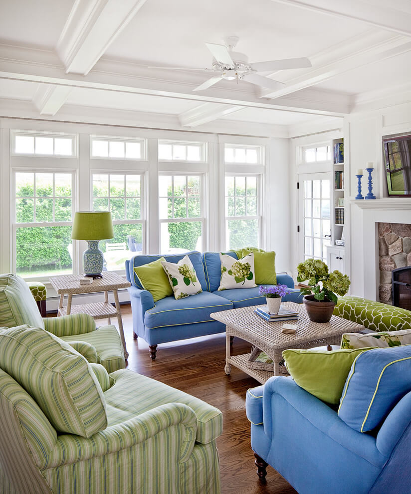 Tropical color cheerful living room