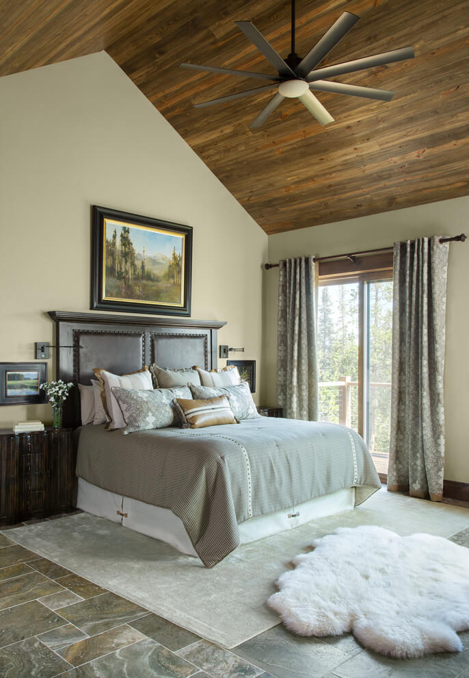 Gray and wood tones Bedroom Design