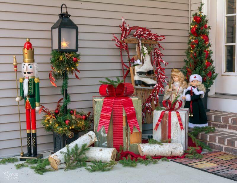 Rustic front porch Christmas screen