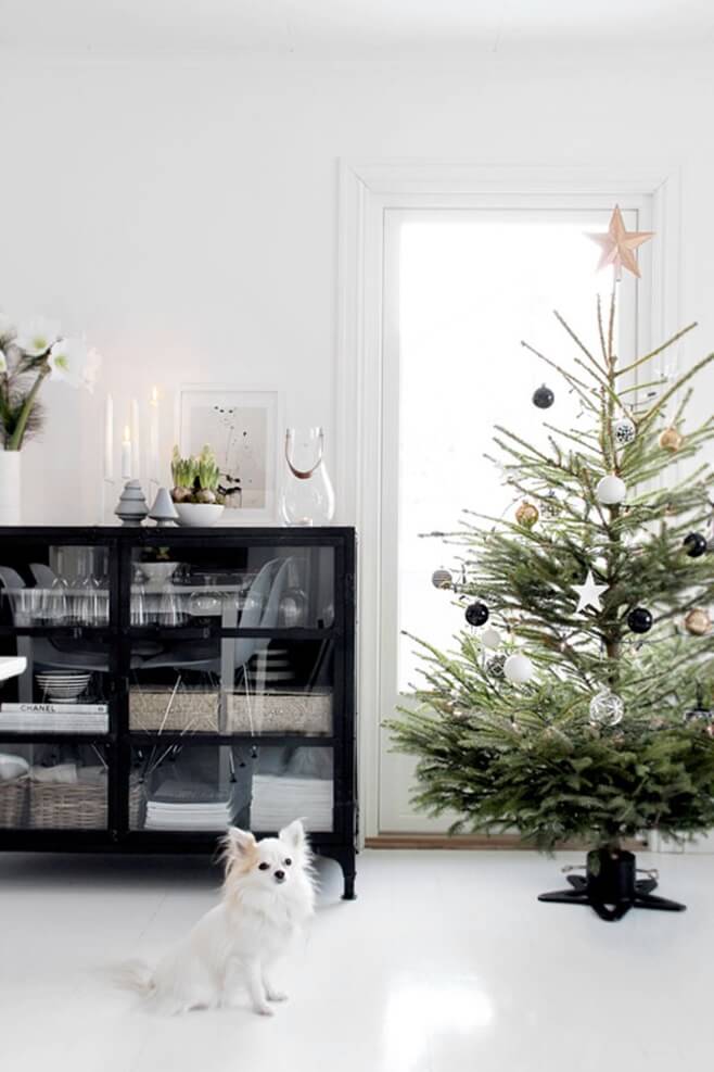 Black and white Nordic Christmas decor