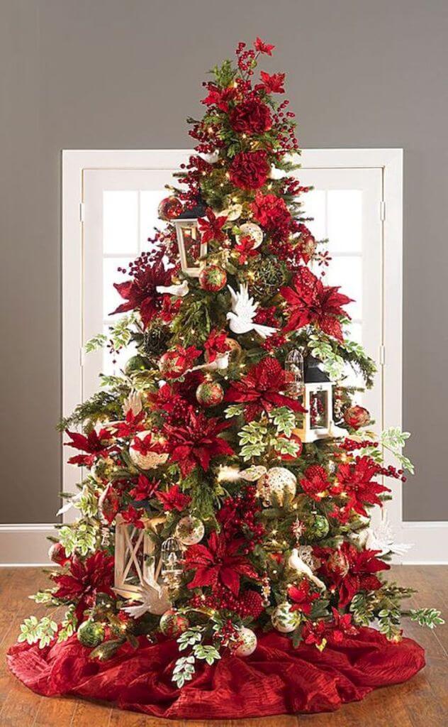 Christmas tree with lantern decoration