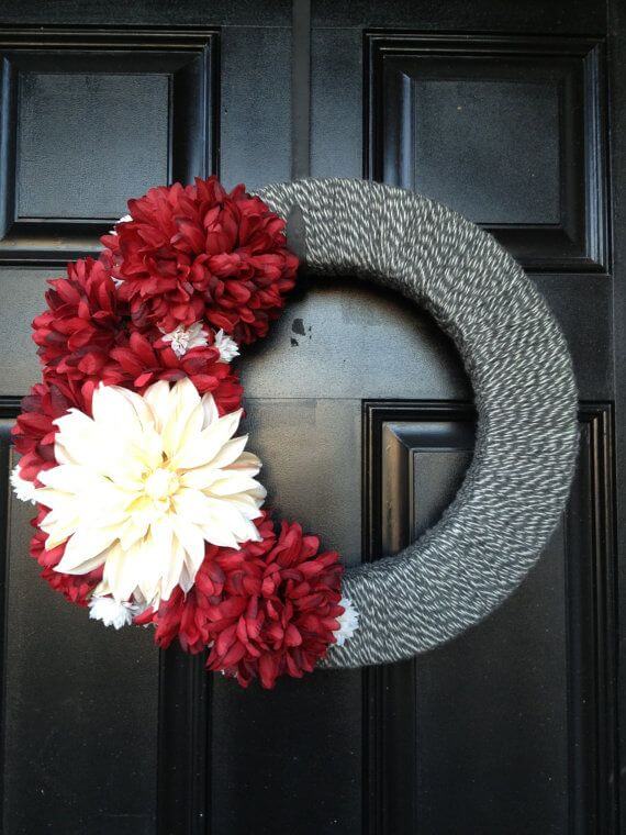 Modern red white and gray wreath