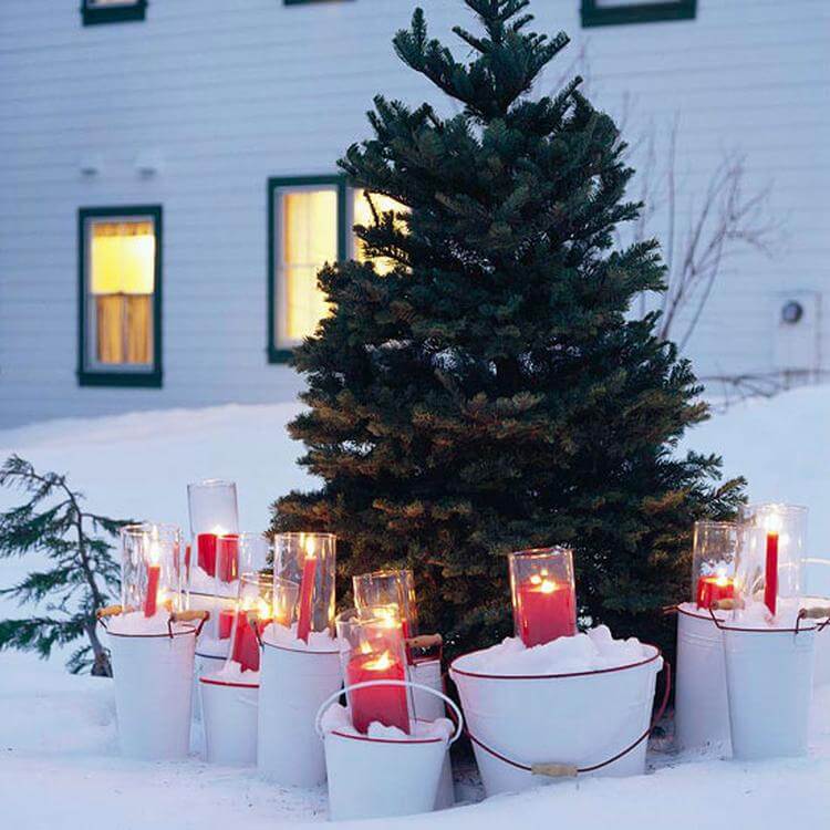 Front Yard Christmas Candles Decoration