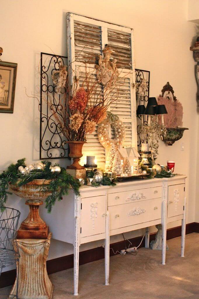 Shabby Chic Christmas Front Porch