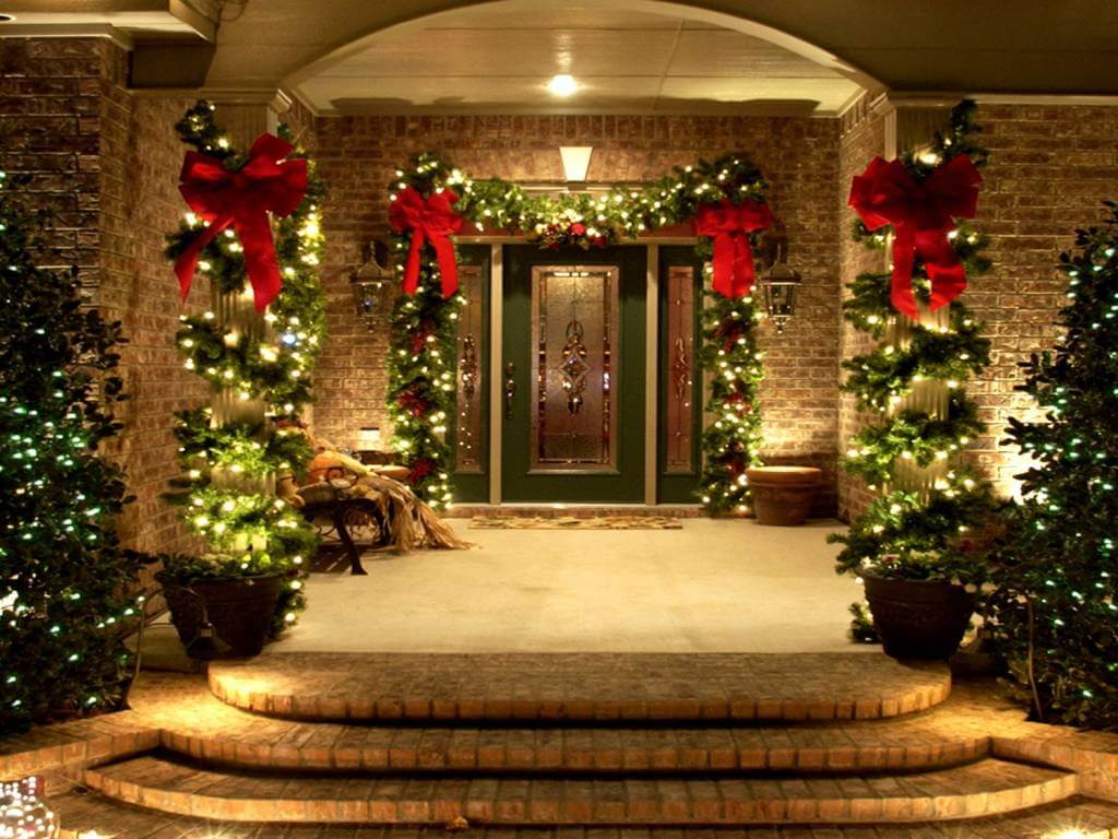 Sparkling Christmas lights porch decor