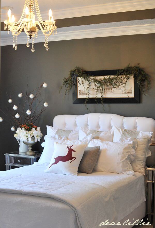 Elegant Christmas bedroom decor