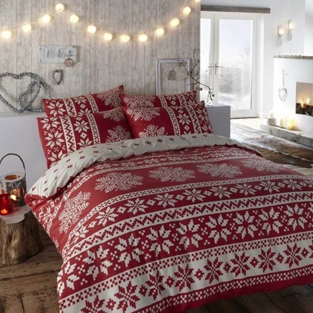 Simple Christmas decor for bedroom