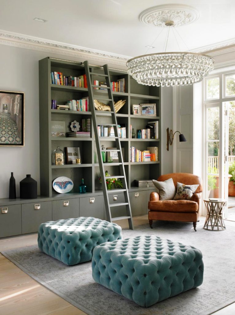 Living room Shelves