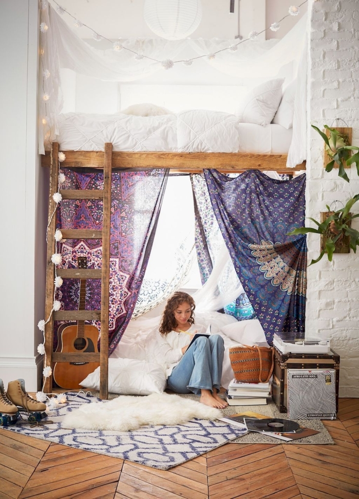 bohemian style with double alcove bed