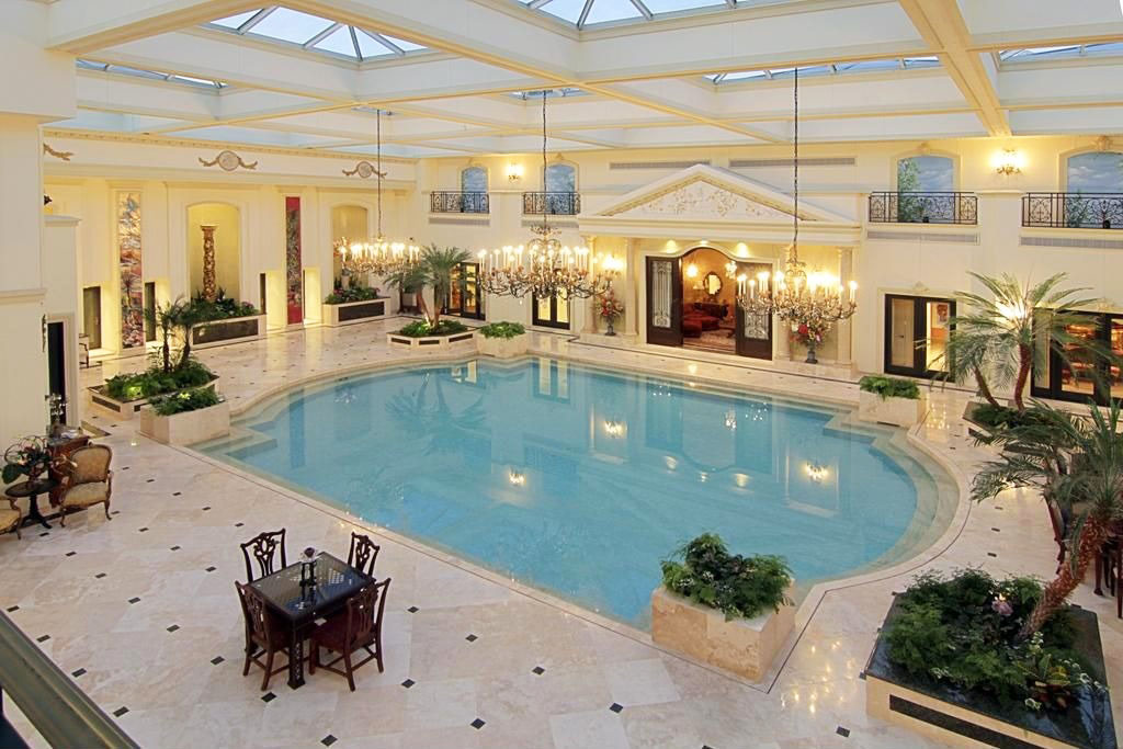 Classic design with large pool