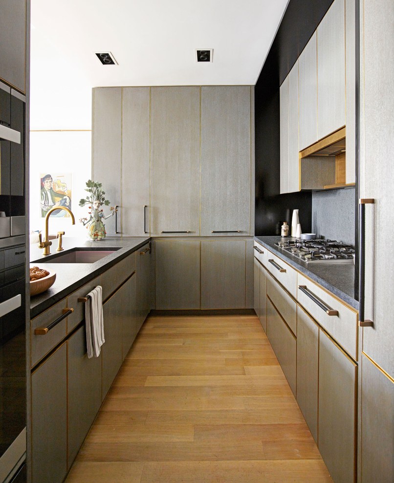 Gray G-shaped kitchen