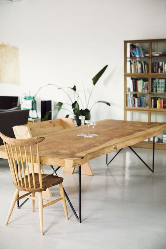 Recycled dining table and dining chair