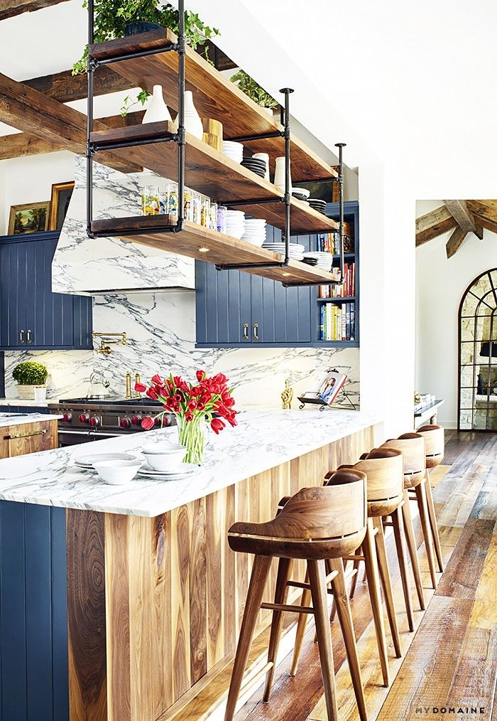 Marble island wooden pallet kitchen