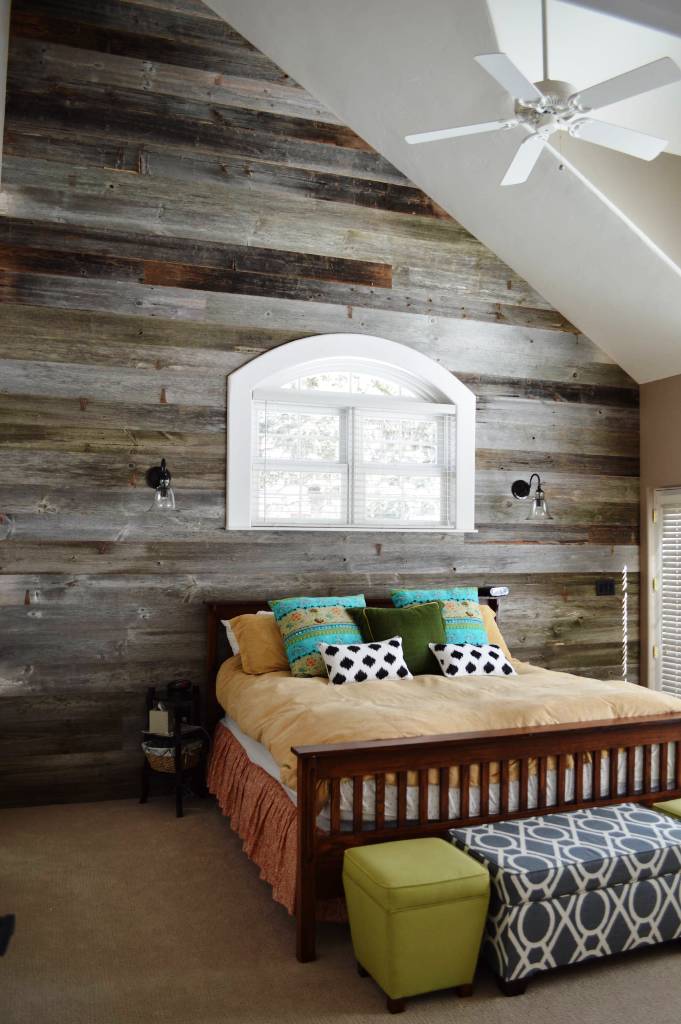Recycled Barn Wood Small Space Bedroom