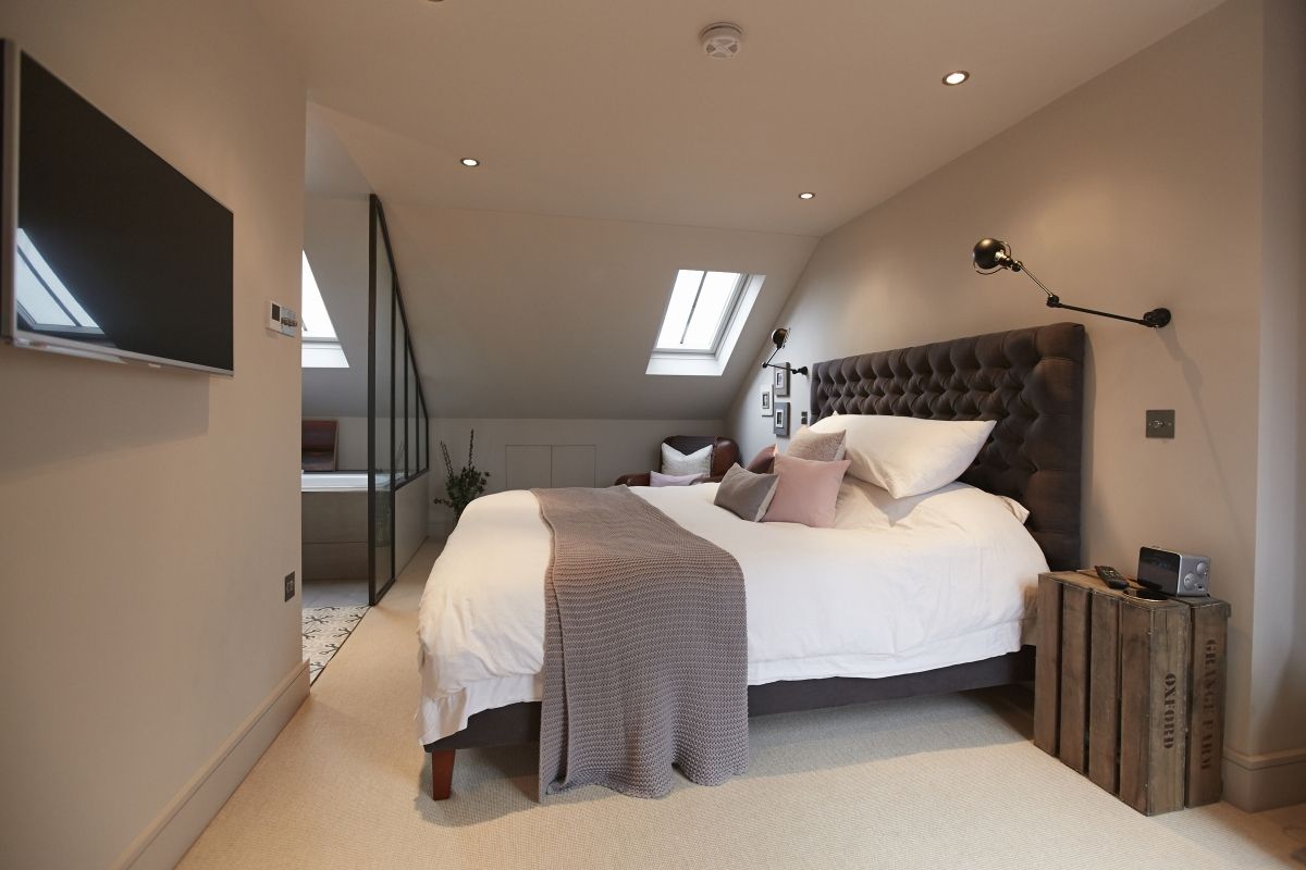 Small loft bedroom design ideas
