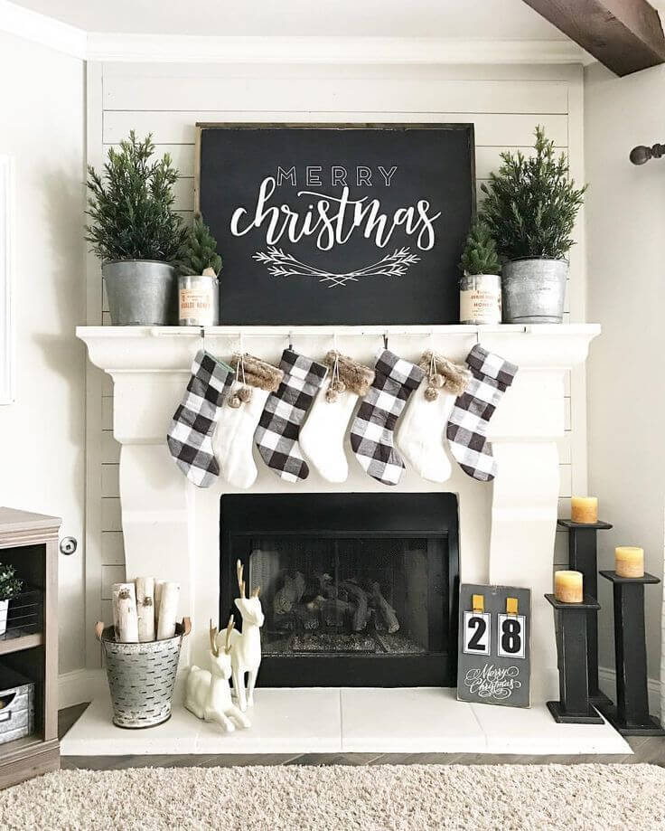 Simple black and white Christmas decoration