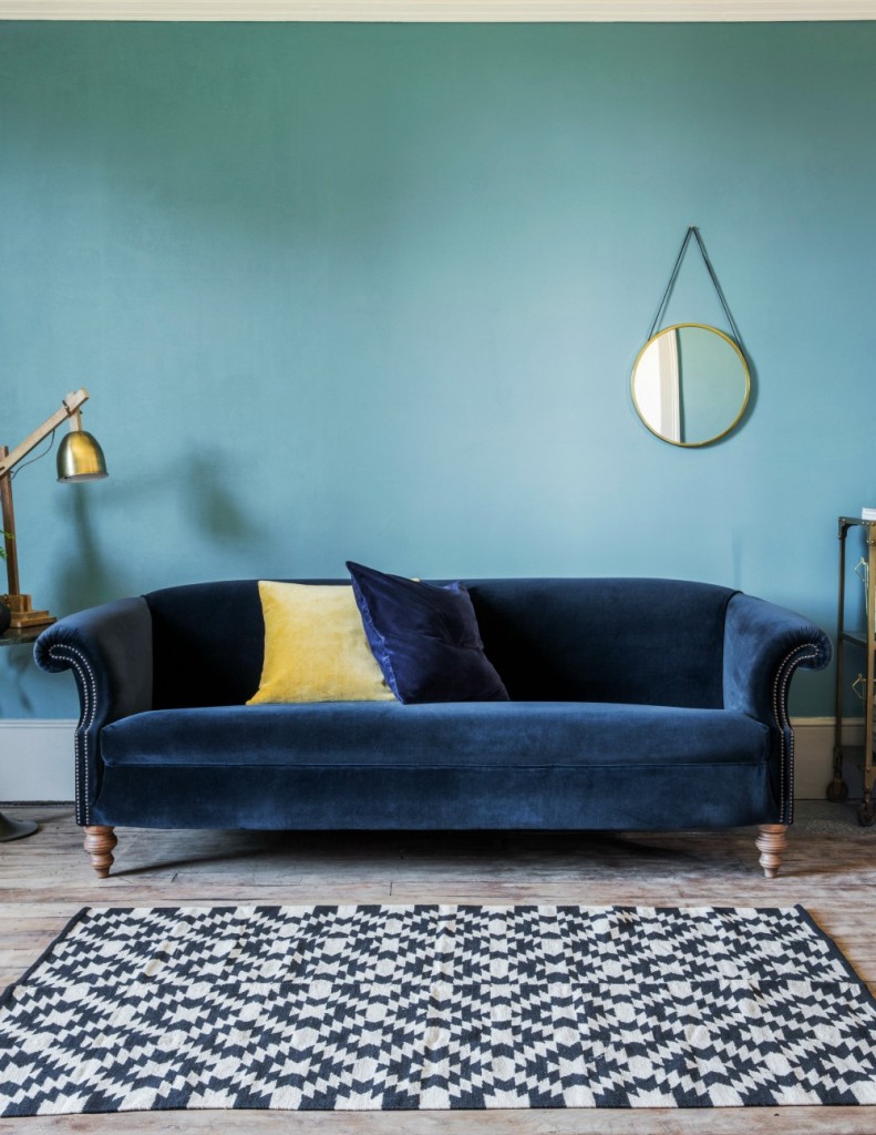 Beautifully elegant George sofa
