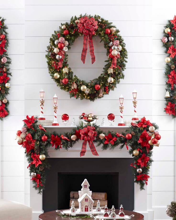 Traditional Christmas mantle decoration
