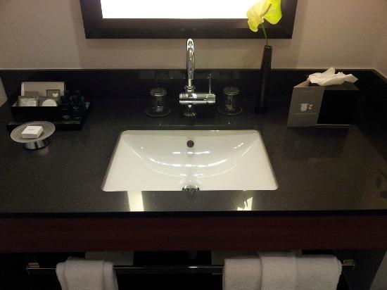 Bathroom hand wash basin - Picture of Sofitel Brussels Europe .