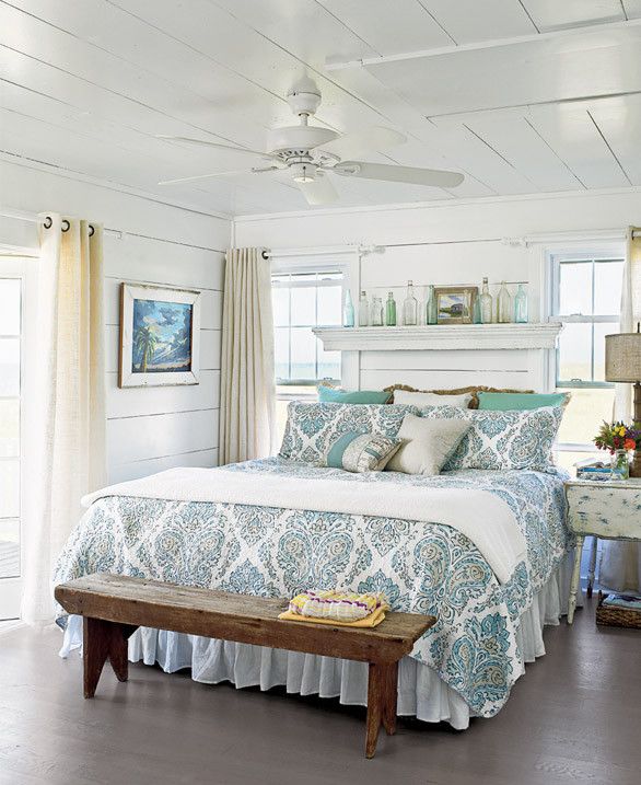 Favorite Pins Friday | Cottage style bedrooms, Beach house bedroom .