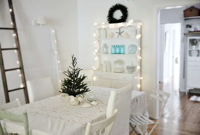 Christmas Decorating Beach Cottage Style « life by the sea life by .