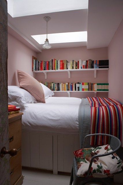 20 Awesome Small Bedroom Ideas | Small room bedroom, Bookshelves .