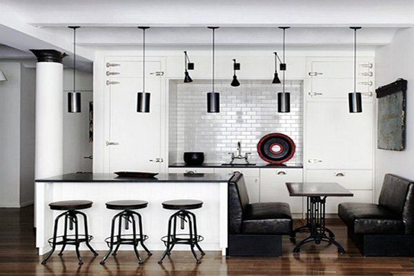 Beautiful Black & White Kitchen Design Ide