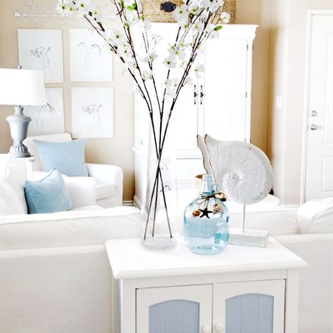 Pastel Blue and White Beach Cottage Decor | Coastal living rooms .