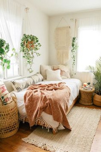 49+ Cozy Bohemian Bedroom Ideas for Your First Apartment | lumbung .
