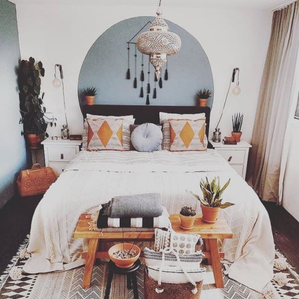 25 Cozy Bohemian Bedroom Ideas for Your First Apartment - The .