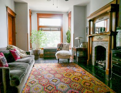 Chicago Greystone Home with Bohemian Style Sleeps 6 - Upto