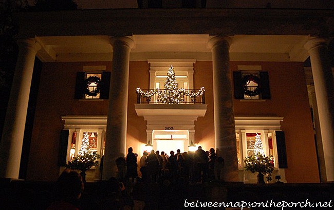 Christmas Decorating Ideas: Porches, Doors and Windows – Between .