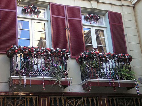 New Orleans Square balcony christmas decorations | Indoor .