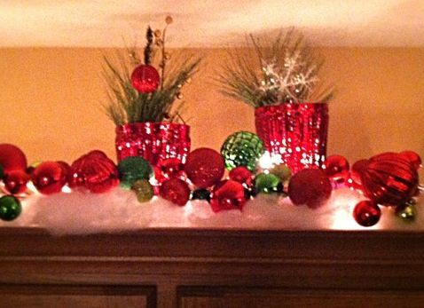 Christmas decor above cabinets | Indoor christmas decorations .