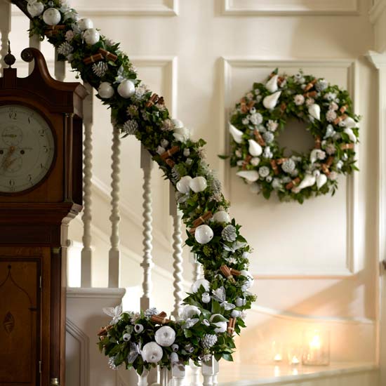 100 Awesome Christmas Stairs Decoration Ide