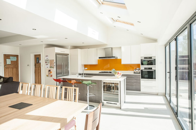 Single-storey Kitchen Extension in Twickenham by L&E (Lofts and .