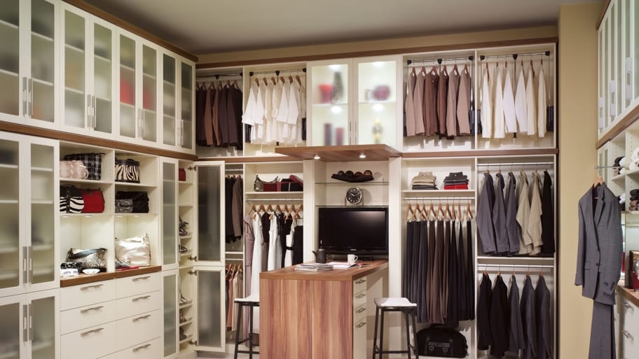 How Much Do Custom Closets Cost? | Angie's Li