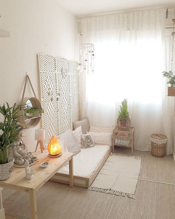 Decorate small spaces Decoration of a mini apartment of 45m2 .