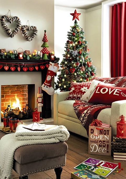 Christmas Living Room Decorations | Christmas living rooms .