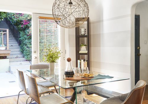 20 Small Dining Rooms That Make The Most Out of Limited Spa