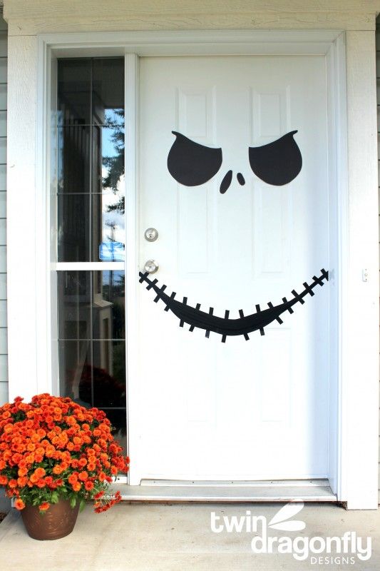 Spooky, Scary and Fun Halloween Door Decoration Ide