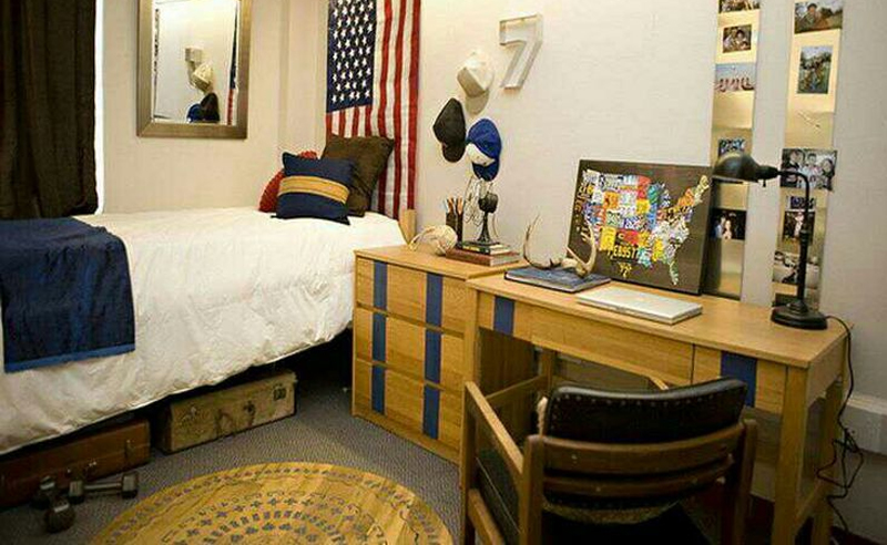 10 Guys Dorm Room Decor Ideas - Society
