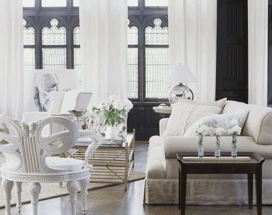 Oh so glamorous and elegant interiors in white - Decorolo