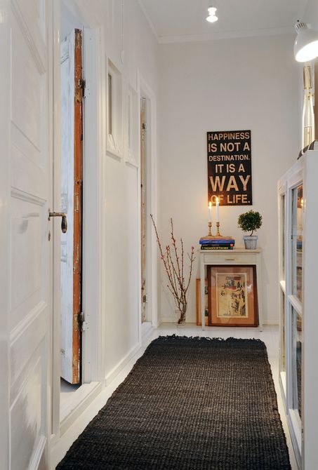 hallway. | Idée déco couloir, Petits couloirs, Decoration ha