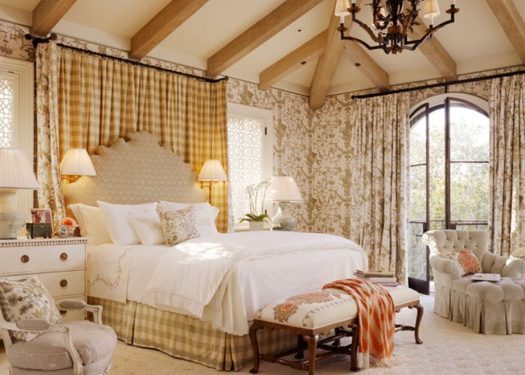 Ideas for French Country-Style Bedroom Dec