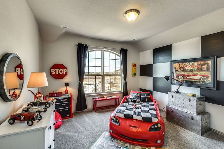 This is an Awesome Car Theme Room Any Little Boy Would Love! | Car .